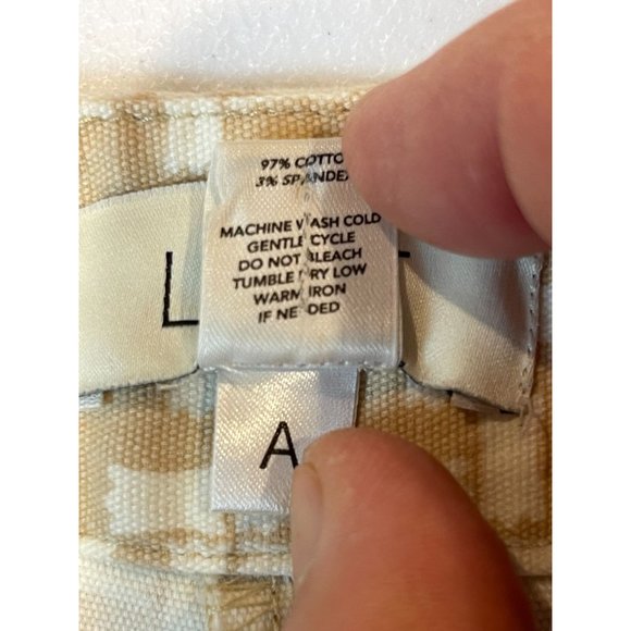 Ann Taylor Loft Womens Geometric Chino Shorts Stretch Mid Rise White Brown SZ 2 - Picture 8 of 8